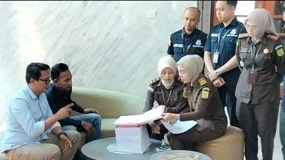 Berkas Perkara Pembunuhan Vina dengan Tersangka Pegi Setiawan Telah Diterima Kejati Jabar, Tebal Bersampul Merah