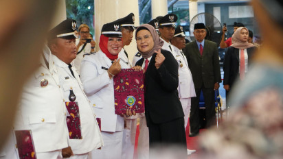 Perpanjang Masa Jabatan Kuwu, Bupati Nina Agustina: Harus Kerja Nyata untuk Bangun Desa