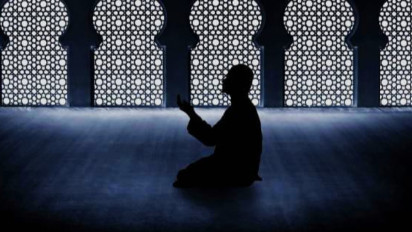 Shalat Berduan Sama yang Bukan Mahrammya, Apakah Boleh?  Kata Buya Yahya Shalat Jadi ...