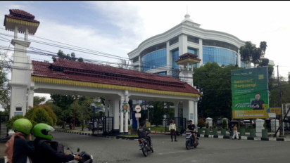 Aksi Nyata Alumni Stambuk 98 FH USU Bangun International Class