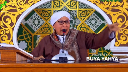 Suami Istri Sudah Wudhu Tak Sengaja Bersentuhan, Siapa yang Batal? Ternyata Kata Buya Yahya Wudhunya...