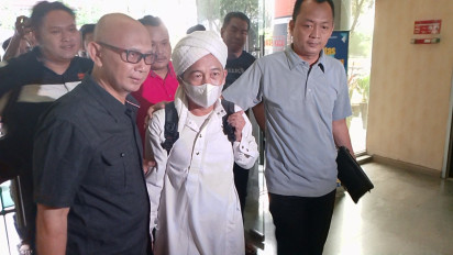 Pakai Surban di Kepala, Tersangka Riduan DPO Korupsi Internet Desa Ditangkap Tim Tabur Kejati Sumsel