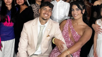 So Sweet! Shayne Pattynama Resmi Bertunangan dengan Sang Pujaan Hati Berdarah Afganistan yang Mirip Kekasih Cristiano Ronaldo