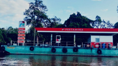 Kebutuhan BBM Masyarakat Kapuas Hulu Dilayani SPBU Terapung Kompak