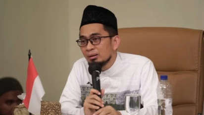 Utang Segunung Langsung Lunas, Usai Shalat Ashar Menjelang Maghrib Bacakan Dzikir ini, Ustaz Adi Hidayat Bilang Akan Dapat…