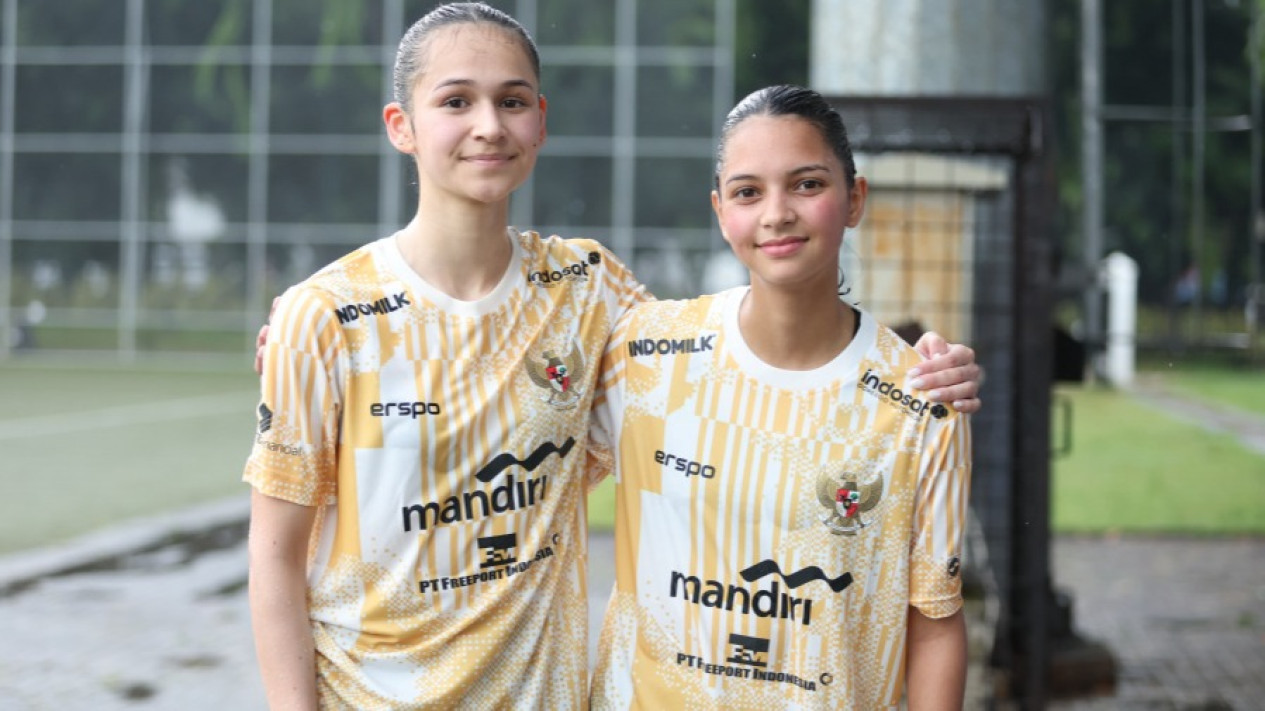 Duo Cantik Estella Loupatty dan Noa Leatomu Ungkap Alasan Pilih Timnas Indonesia
            - galeri foto