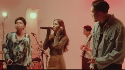 Lirik Lagu Juicy Luicy - Lantas, Cinta Bertepuk Sebelah Tangan Akhirnya Pasrah Mengakhiri Hubungan