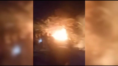 Dua Bersaudara Tikam Rekan Kerja di Lokasi Pernikhan, Keluarga Korban Mengamuk Rusak Rumah Pelaku