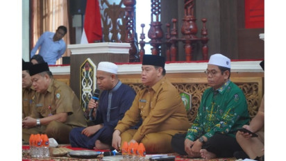 Bupati Halikinnor Bersilaturahmi Dengan Para Guru Ngaji Kampung