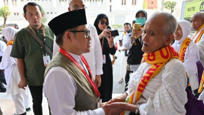 Timwas Haji Tegur Keras Garuda Indonesia: Jemaah Kecewa Berat