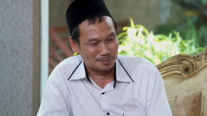 Mulai Amalkan Surat Pendek ini 100 kali Usai Salat, Gus Baha Bilang Manfaatnya Dahsyat Luar Biasa hingga Tujuh Turunan!