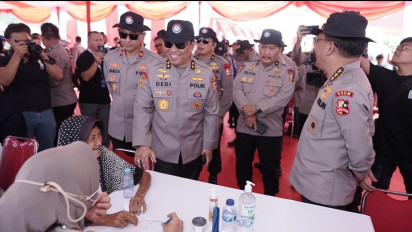 Alumni Akpol 90 Lakukan Bakti Sosial, Ada Ribuan Paket Sembako Disebar untuk Masyarakat