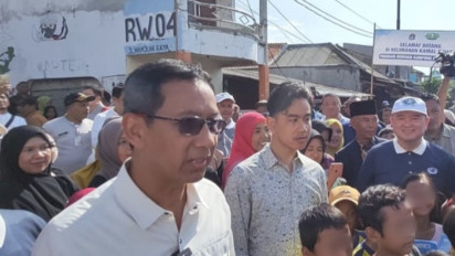 Temani Heru Budi Bekerja di Kali Semongol, Gibran: Enggak Ada Agenda Apa-apa, Main Aja