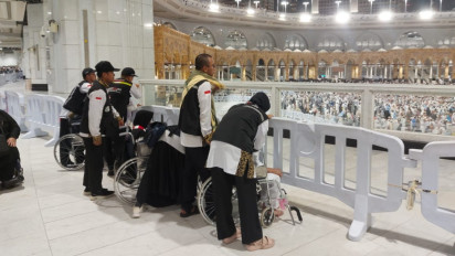 Belum Sempat Kunjungi Masjidil Haram, Jemaah Haji Indonesia Dapat Fasilitas Doa Depan Ka'bah
