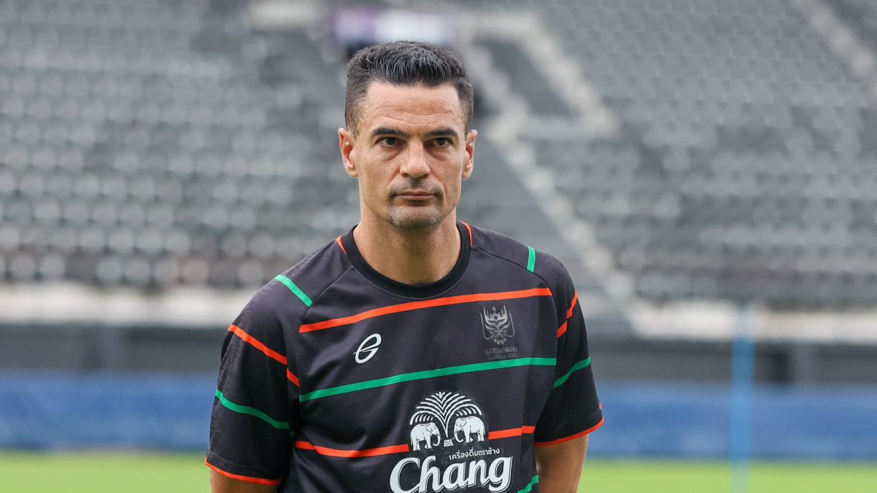 Persija Jakarta Perkenalkan Pelatih Baru Pengganti Thomas Doll, Dari Lawan Jadi Kawan
            - galeri foto