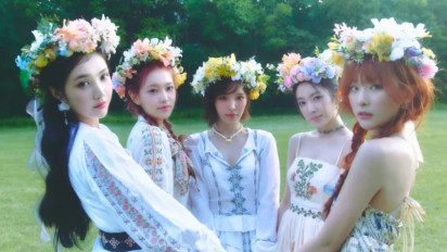 Lirik Lagu Cosmic - Red Velvet Lengkap dengan Terjemahan Indonesia