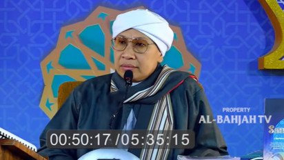 Baca Al Quran Pakai Tulisan Latin karena Belum Bisa Tulisan Arab, Emangnya Boleh? Buya Yahya Tegaskan Itu..