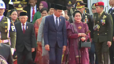 Presiden Jokowi Pimpin Upacara HUT Bhayangkara ke-78