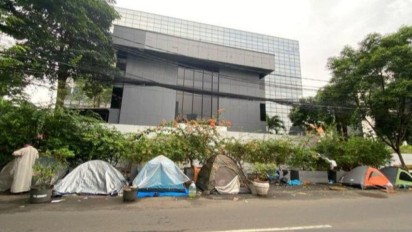 Kemlu Tegaskan Pengungsi yang Bangun Tenda di Depan Kantor UNHCR Langgar Perda Ketertiban Umum