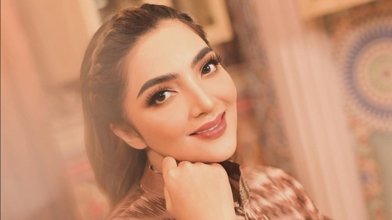 Ashanty Malu-malu Bilang Saat Berhubungan Baru Bisa Orgasme Ketika Lakukan 3 Posisi ini dengan Anang Hermansyah: Kalau Cuma Aku yang Berbaring Agak Susah
            - galeri foto