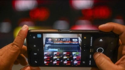 Aksi Beli Investor Asing Kembali Berlanjut, Namun IHSG Masih Turun 0,20 Persen Akibat Tertekan Penurunan Saham BBRI dan BREN