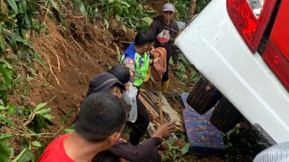 Bus Ranau Indah Terjun ke Jurang di Lampung Barat, Satu Orang Meninggal Dunia dan 30 Luka-luka