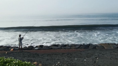 Waspada bagi Warga Bali, BBMKG Peringatkan Gelombang 4 Meter di Penyeberangan