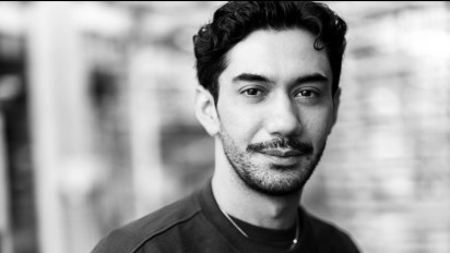 Mualaf Sejak Usia 19 Tahun dan Singgung Mental Health, Aktor Reza Rahadian Akui Agama Islam Lebih Damai dan Sebagai....