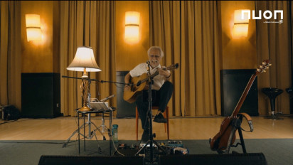 Album Terbaru Iwan Fals "Tujuh Belas" Hadir Eksklusif Hanya di Langit Musik