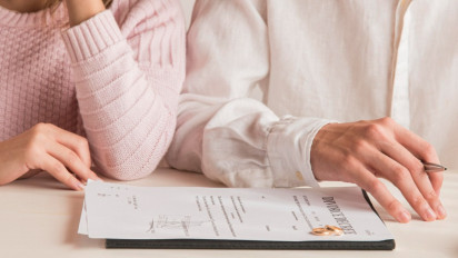 Aduh, 5 Artis Ini Kabarnya Cerai Gara-gara Punya Penyimpangan Seksual? Tak Disangka Ternyata Ada Sosok Ini....