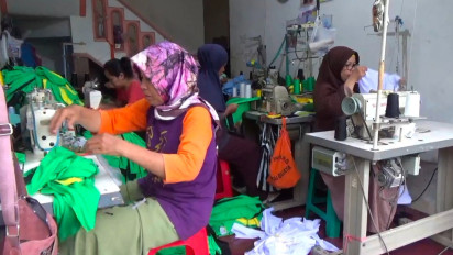 Jelang Tahun Ajaran Baru, Penjahit di Klaten Kebanjiran Order Seragam Sekolah