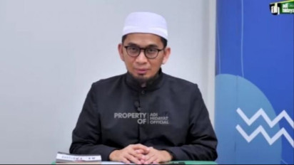 Memahami Isi Surah Al Ikhlas yang Ternyata Dibaca Saat Shalat, Apakah Boleh Disetiap Rakaat? Kata Ustaz Adi Hidayat Begini