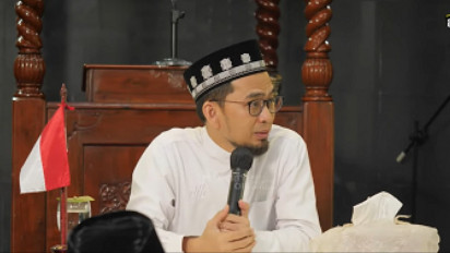 Ibadah Shalat Sudah Dijalani tapi Merasa Doa dan Permintaan Tidak Dikabulkan, Mungkin Anda Belum Penuhi Hal ini, Simak Penjelasan Ustaz Adi Hidayat