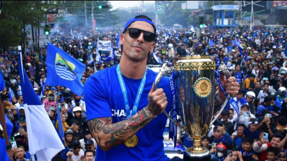 Rekap Bursa Transfer Liga 1: Kejutan Terus Terjadi, Persib Lagi-lagi Kena Bajak