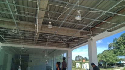 Belum Sempat Ditempati, Plafon Bangunan Radio Terapi Rumah Sakit Regional Roboh