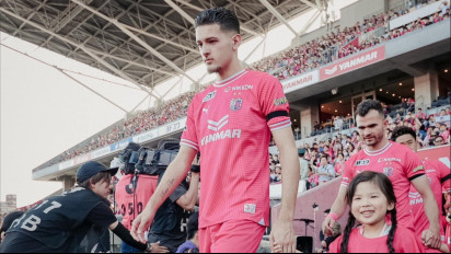Netizen Sindir Justin Hubner setelah Jadi Cadangan di Laga Tokyo Verdy Vs Cerezo Osaka: Lebih Sering Update Instagram Daripada Main