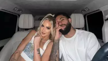 Douglas Luiz dan Alisha Lehmann