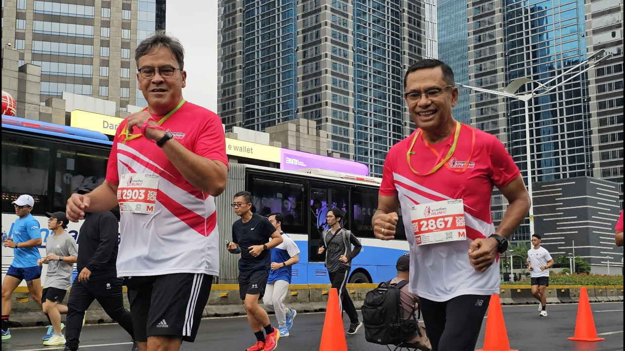 Saleh Husin Giat Akhir Pekan dengan Olahraga
            - galeri foto