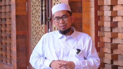 Meski Rajin Shalat Tahajud Sampai Kurang Tidur, Doanya Tidak Akan Terkabul, Ustaz Adi Hidayat Bilang Penyebabnya…