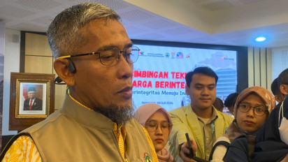 Pemprov Jateng Pastikan Berikan Pendidikan Gratis Bagi Anak dari Pasutri Tunanetra di Semarang