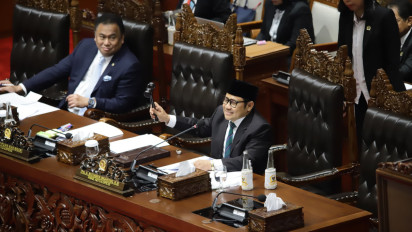 Rapat Paripurna DPR Sepakat Bentuk Pansus Angket Pengawasan Haji, Berikut Susunannya