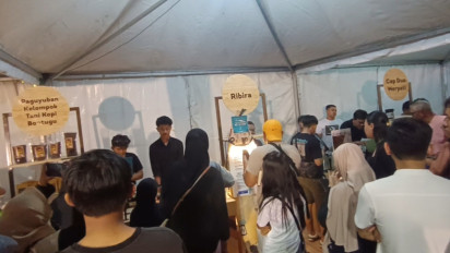 Seru! Ribuan Warga Surabaya Ramaikan Festival Kampung Peneleh dan Java Coffee Culture