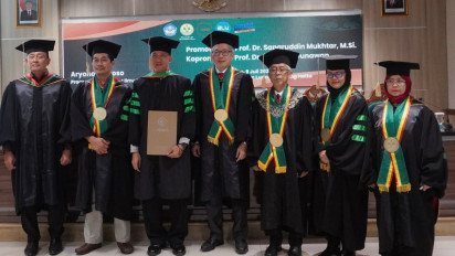 Aryono Prakoso Resmi Menyandang Gelar Doktor di UNJ