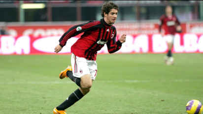 Update Bursa Transfer Liga 1: Persib Dikaitkan dengan Pato, Sudah Follow Instagram Maung Bandung hingga Kode dari Bojan Hodak