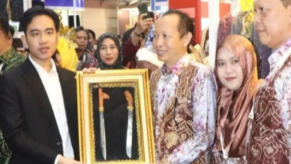 Gibran Lirik Produk Lokal HSS di Apkasi Otonomi Expo 2024, Kadisdag Hulu Sungai Selatan Bangga: Mengambil Beberapa Produk