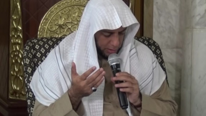 Mau Berdoa Tapi Tidak Hafal Bacaanya? Cukup Baca Ini, Syekh Ali Jaber Bilang Sudah Bisa Mewakili Semua Doanya