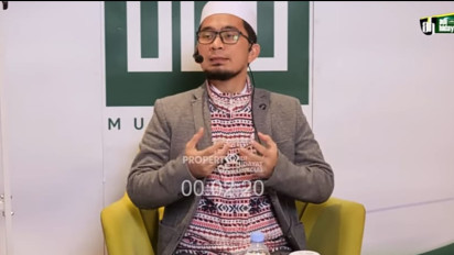 Ada Shalat yang Istimewa Allah SWT Tawarkan, Kata Ustaz Adi Hidayat Sekalipun Orang Kaya Dikumpulkan Tak Mampu Kalahkan