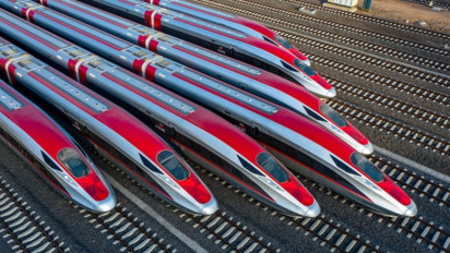 Kereta Cepat Whoosh Makin Diminati, KCIC Catat Sudah Angkut 4 Juta Penumpang sejak Meluncur Oktober 2023: Jam Perjalanan akan Terus Ditambah