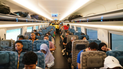 Kereta Cepat Whoosh Catat Layani 4 Juta Penumpang
