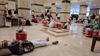 Jemaah Haji Kloter UPG 31 Kelelahan, Gegara Garuda Delay Lagi